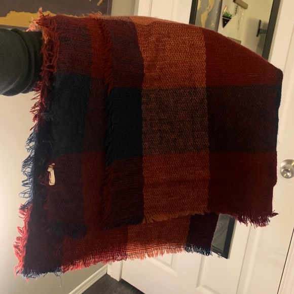 Blanket Scarf - Picture 2 of 2